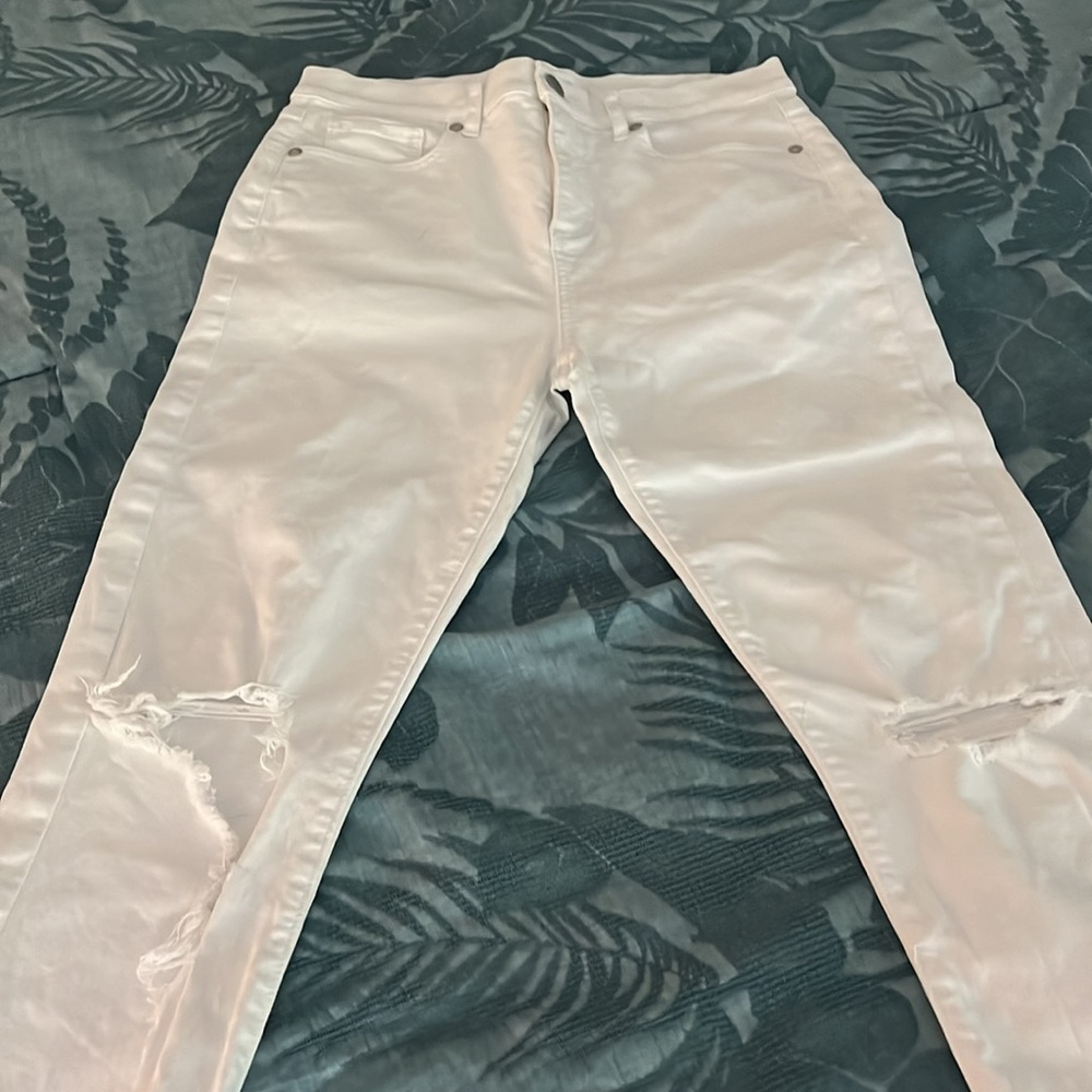 Loft distressed white jeans - Picture 3 of 14